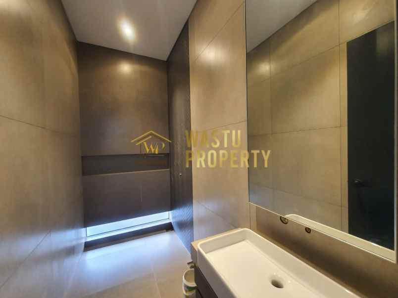 rumah besar tanah luas dijual di pondok cabe udik