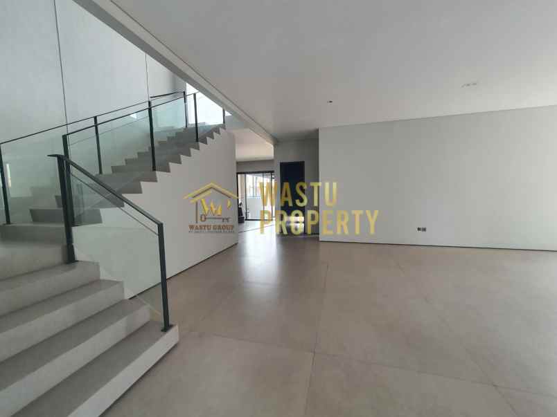 rumah besar tanah luas dijual di pondok cabe udik