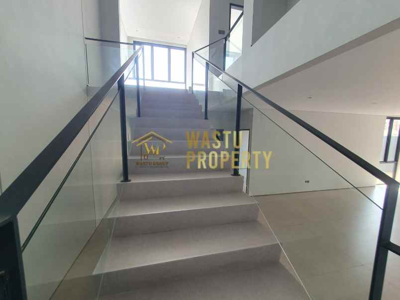 rumah besar tanah luas dijual di pondok cabe udik