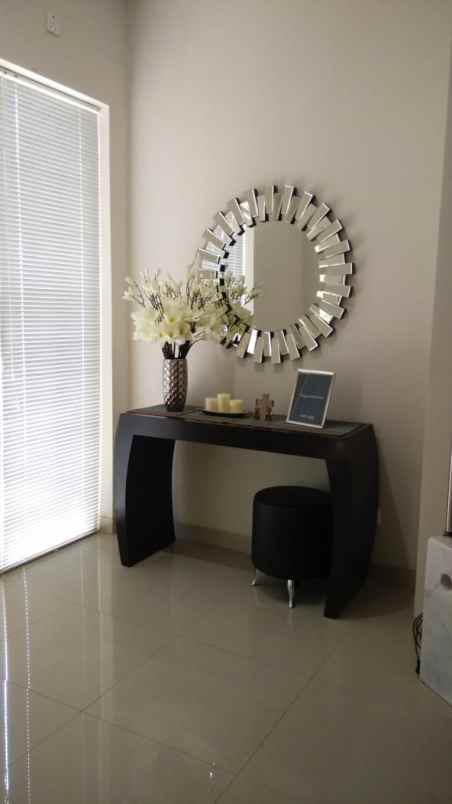 rumah beserta furnish bagus wisata bukit mas