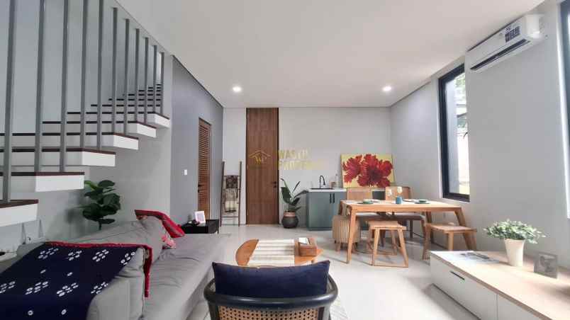 rumah cantik dekat pintu tol brigif