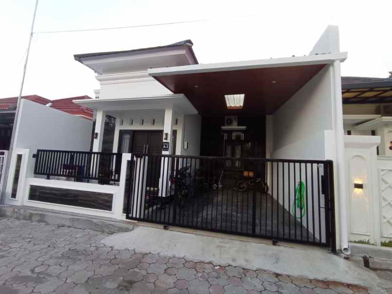 rumah cantik di cluster modern dekat smp n 3 ngaglik