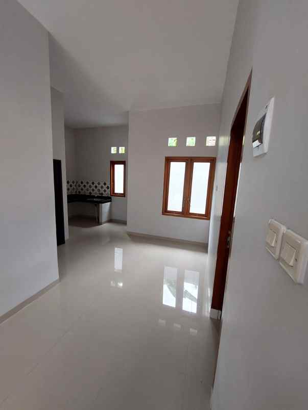 rumah cantik di sedayu ada 6 unit