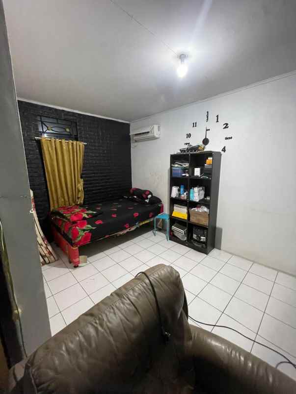 rumah deltasari indah dekat gedangan aloha juanda dvo