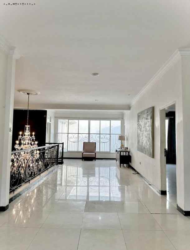 rumah dharmahusada megah permai strategis