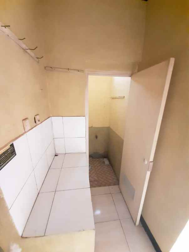 rumah di kontrakan bu hj entin