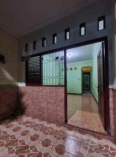 rumah di kontrakan bu hj entin