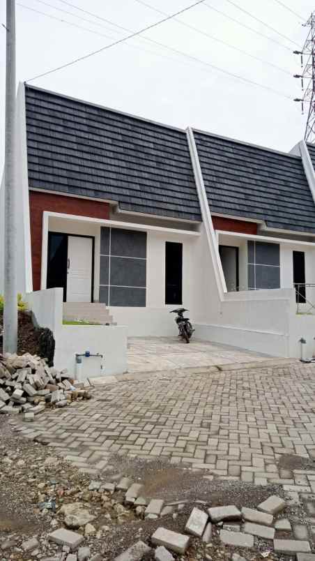 rumah di tembalang banyumanik hunian modern 300 jutaan