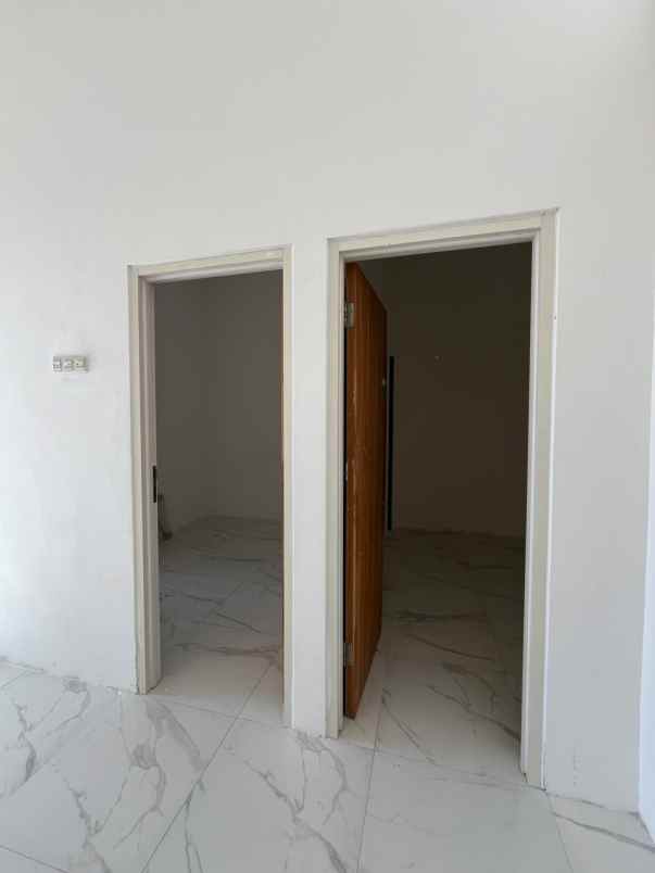 rumah dijual asli surabaya 300 jutaan
