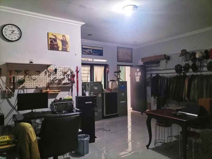 rumah gegerkalong mewah posisi hook