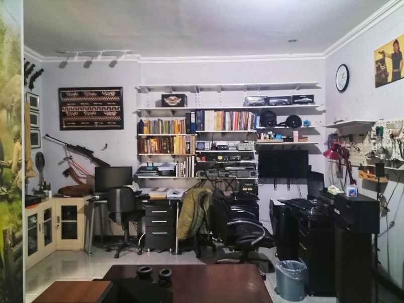 rumah gegerkalong mewah posisi hook