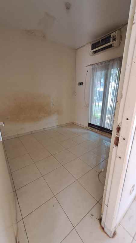 rumah graha taman bunga bsb city semarang