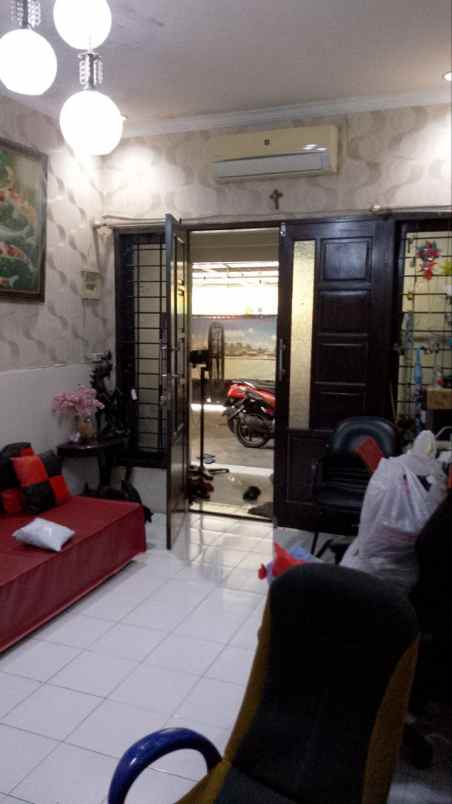 rumah hook hitung tanah rungkut menanggal