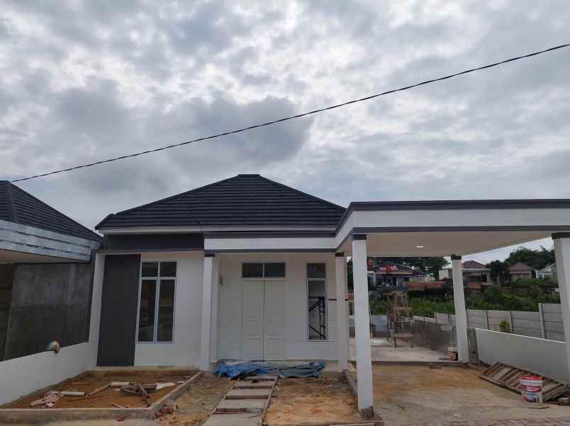 rumah idaman minimalis di jalan delima pekanbaru