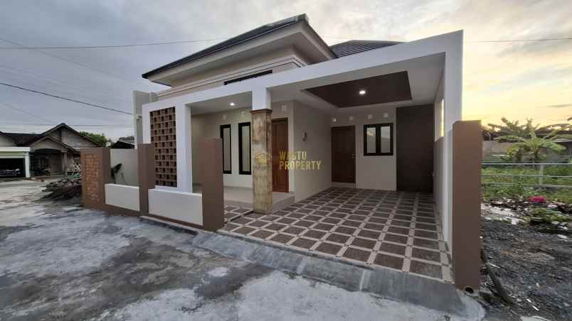 rumah idaman siap huni 700jt di purwomartani shm