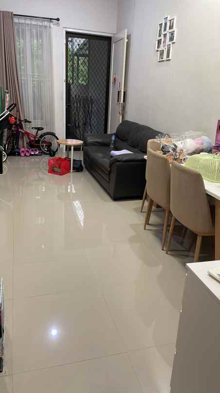 rumah imperial gading sukapura