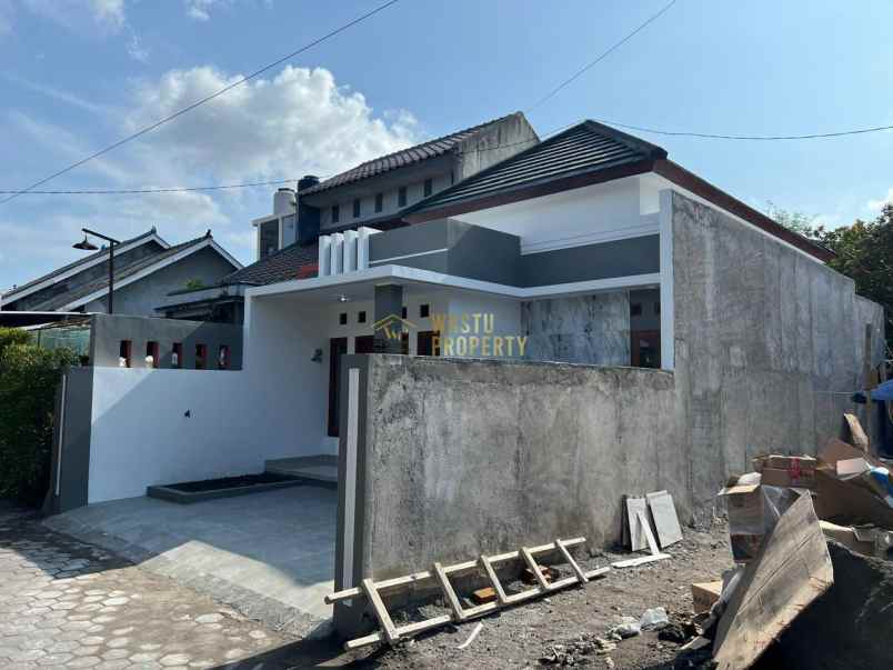 rumah indah siap huni 20 menitan dari malioboro jogja