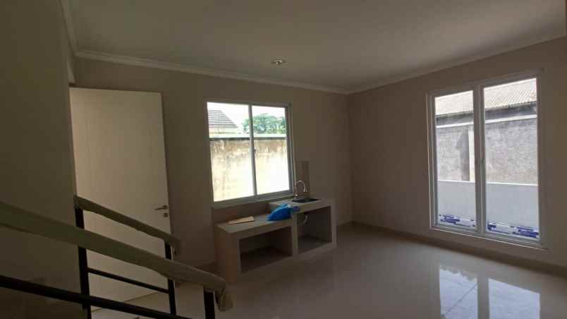 rumah jl ceger bambu apus raya