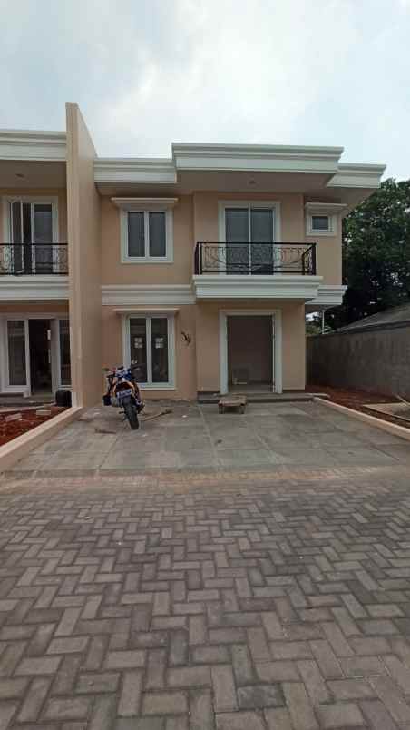 rumah jl ceger bambu apus raya