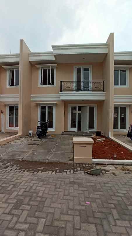 rumah jl ceger bambu apus raya