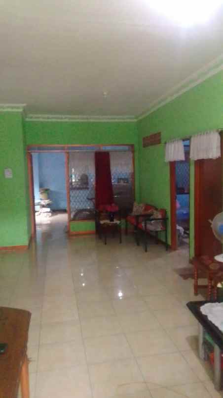 rumah jl raya cibening kel