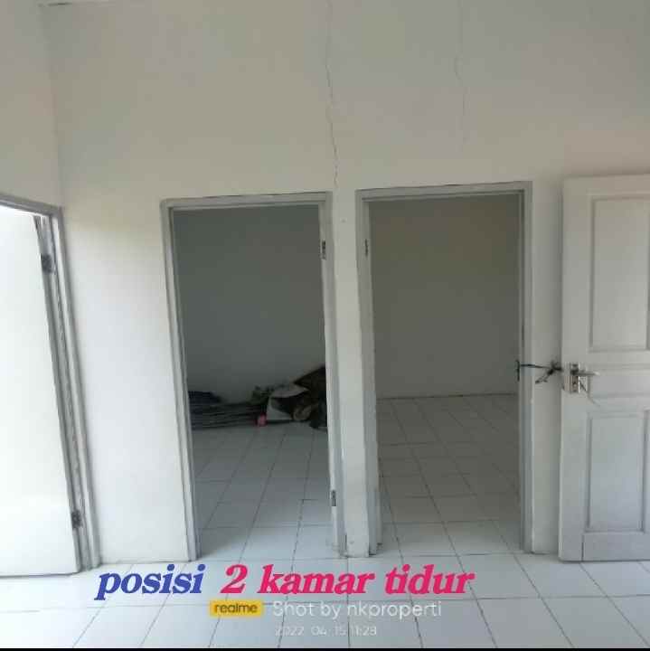 rumah jln raya alternatif