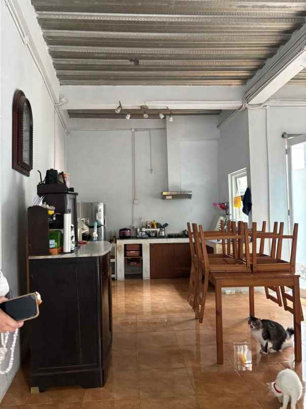 rumah kos 2 lantai lokasi strategis bonus rumah