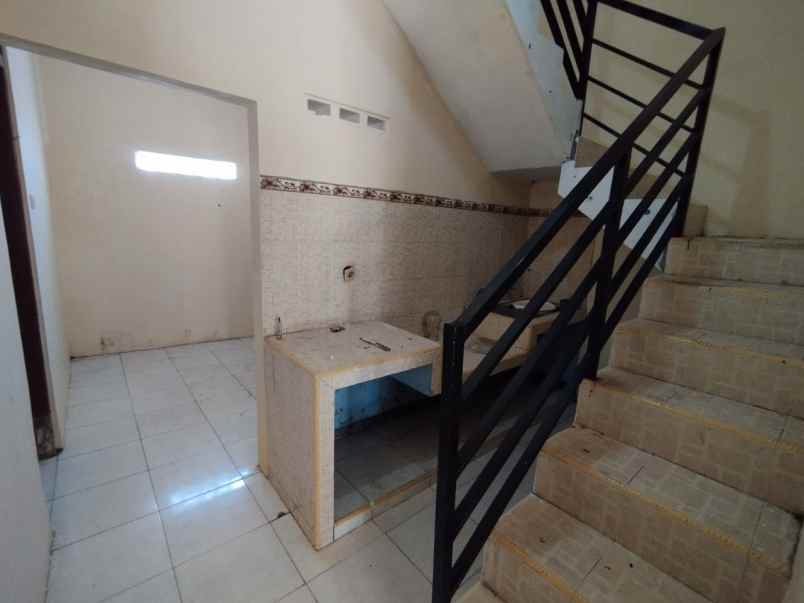 rumah kost strategis dekat rsud dr moewardi solo