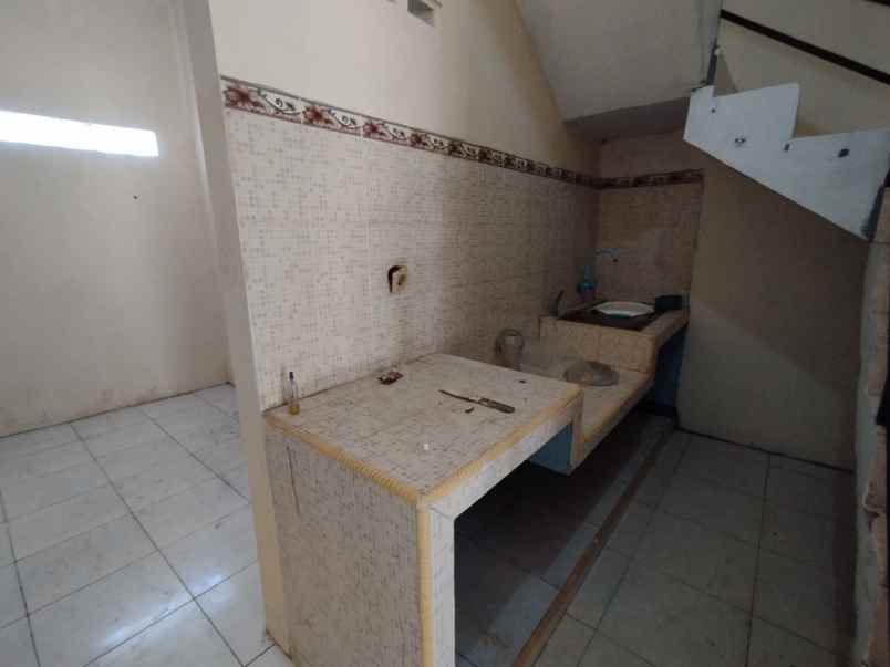 rumah kost strategis dekat rsud dr moewardi solo