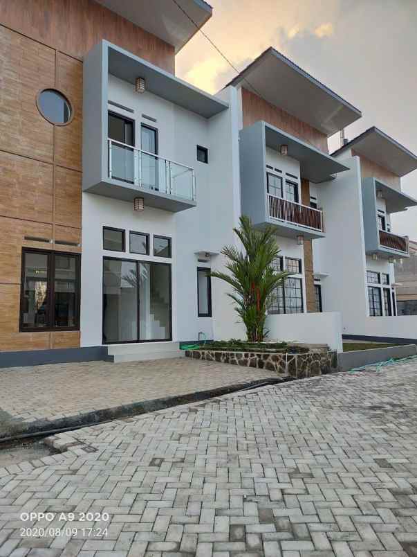 rumah lembang bandung barat