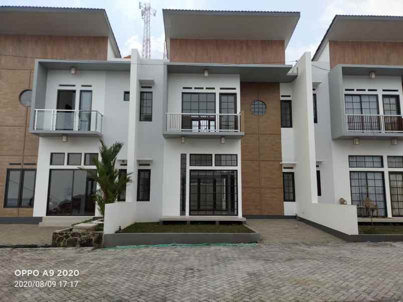 rumah lembang bandung barat