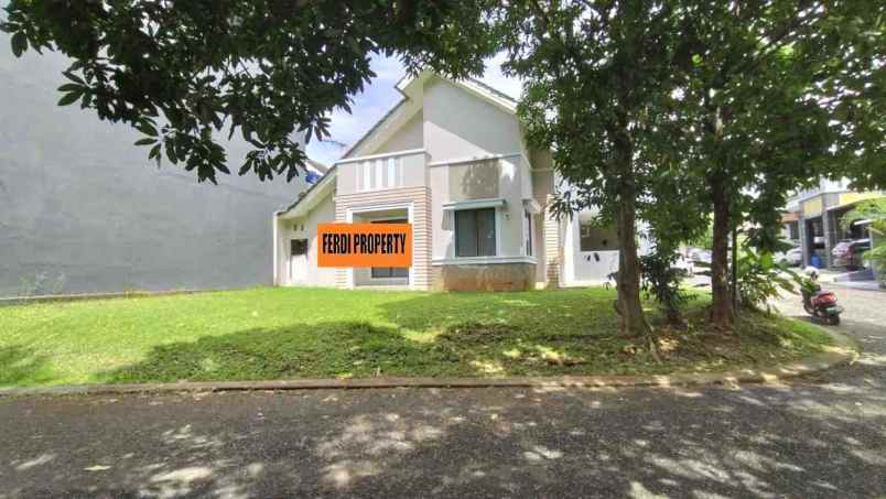 rumah luas siap huni dalam cluster kota wisata cibubur