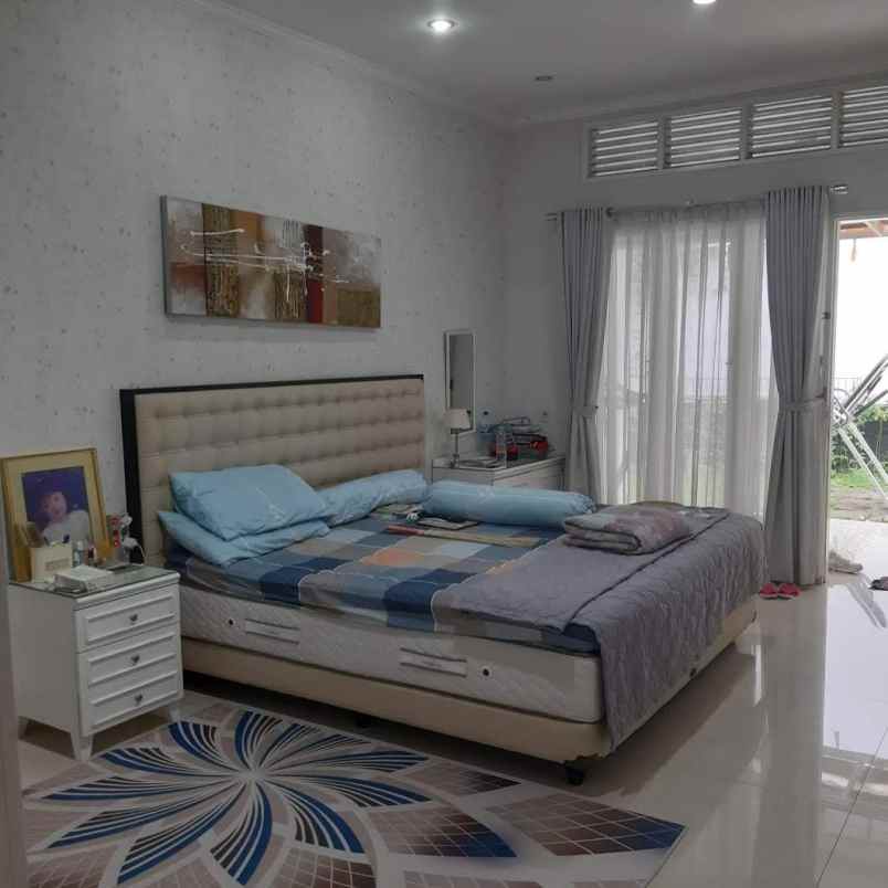rumah lux di sayap setra murni bandung