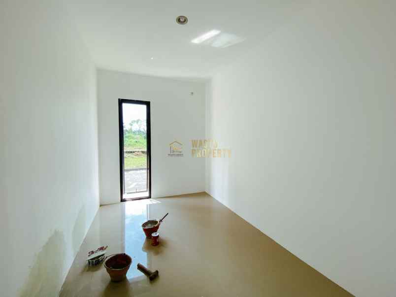 rumah mewah 2 lantai paling laris di jakal km 12