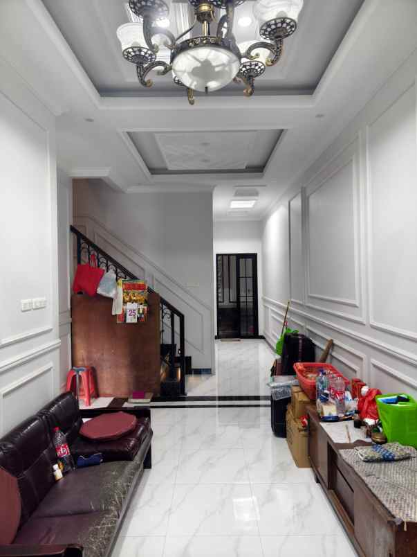rumah mewah 2 lt kalimulya depok