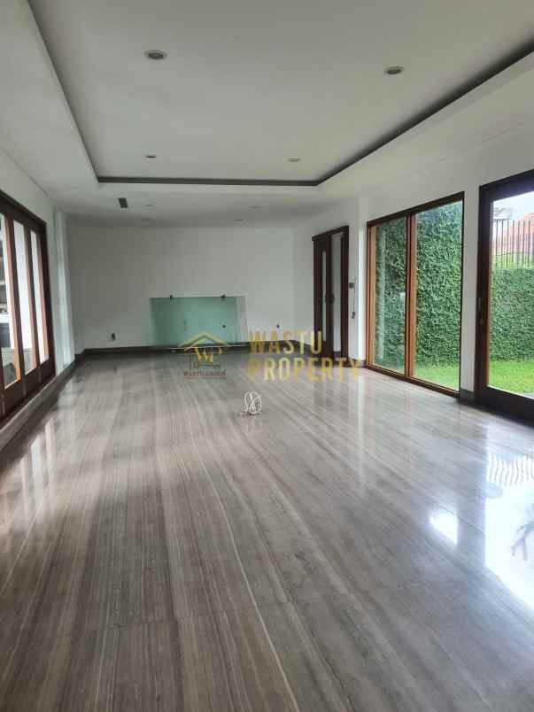 rumah mewah elit di kebayoran lama jakarta selatan