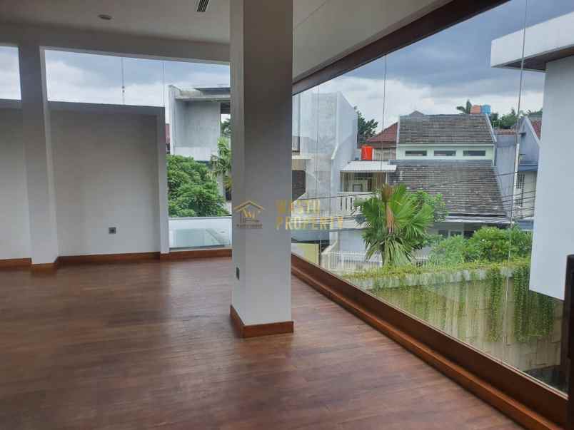 rumah mewah elit di kebayoran lama jakarta selatan