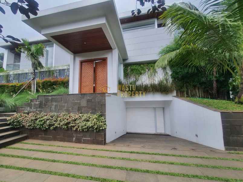 rumah mewah elit di kebayoran lama jakarta selatan