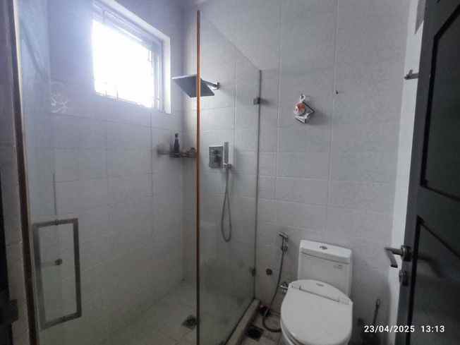 rumah mewah kota wisata cibubur