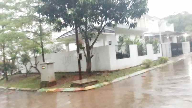 rumah mewah posisi hook dalam cluster gdc depok