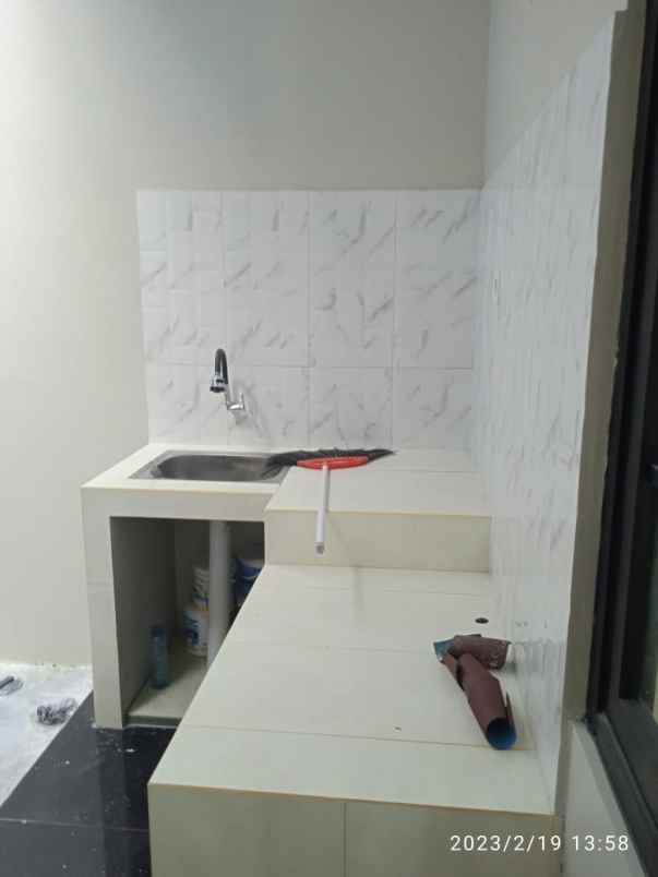 rumah mewah siap huni shm ready nempel jalan aspal