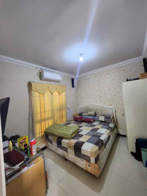 rumah minimalis 2 lantai bukit wahid semarang barat