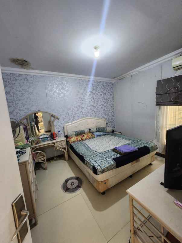 rumah minimalis 2 lantai bukit wahid semarang barat