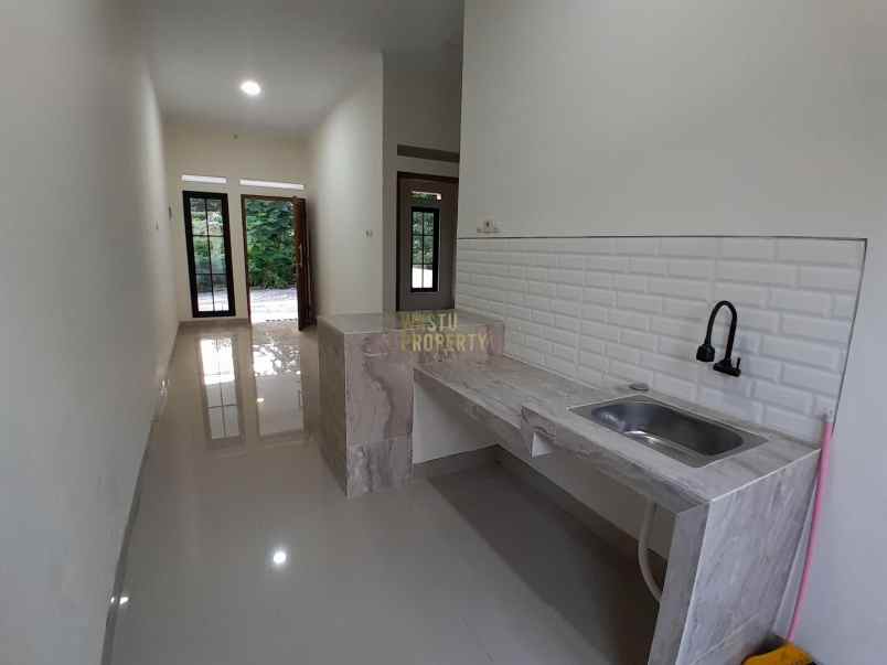 rumah minimalis dekat kampus uii dan sekolah al azhar