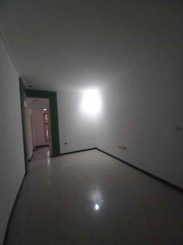 rumah minimalis siap huni di duren sawit jakarta timur