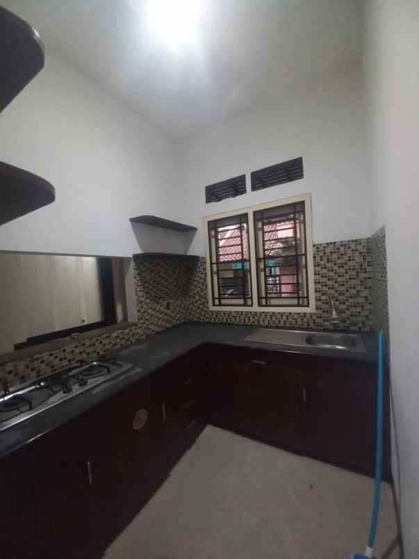 rumah minimalis siap huni di duren sawit jakarta timur