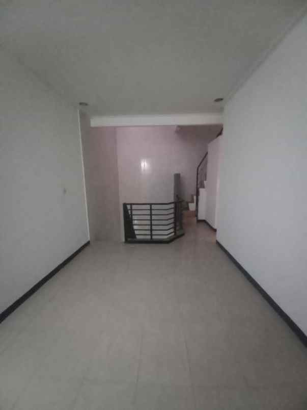 rumah minimalis siap huni di duren sawit jakarta timur