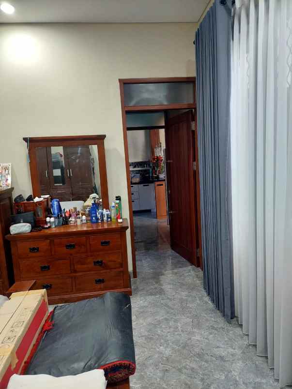 rumah minimalist modern di canggu utara bali