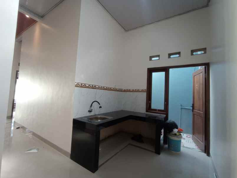 rumah modern gratis biaya pajak di ngemplak sleman