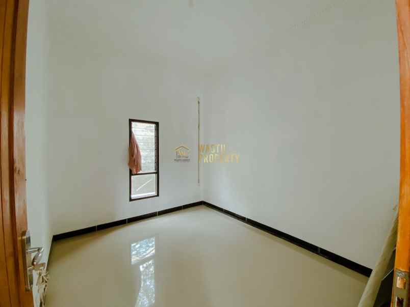 rumah modern tanah luas di ngaglik 600 jutaan